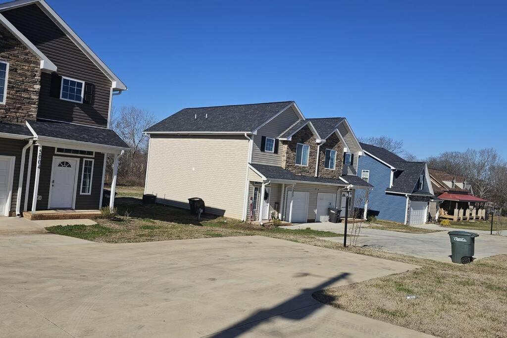 Charming & Spacious 3Br House Villa Concord Exterior photo